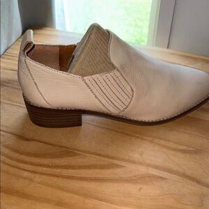Lucky Brand Slip-On Leather Loafer - Cream